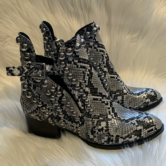 Jeffrey Campbell Rylance ST Studded Bootie - Picture 5 of 12